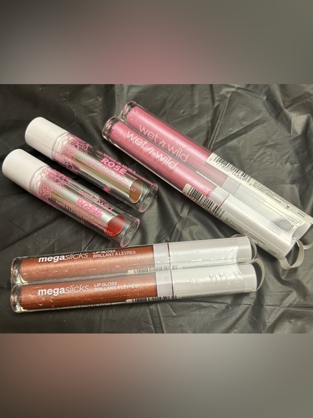wet n wild Pink & Rose Lip Gloss Duo with Shimmery Bronze Bundle